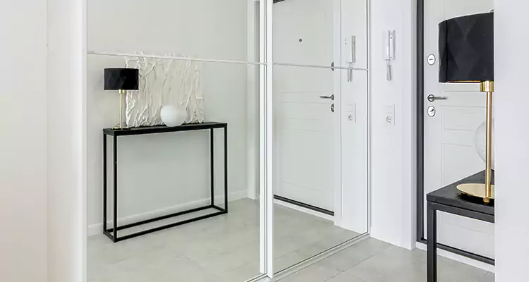 Mirrored Bifold Closet Doors Repair in Vallejo, CA