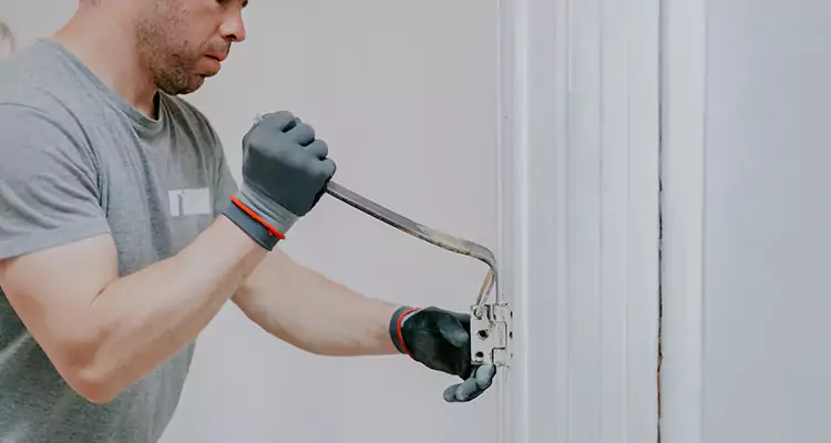 Cracked Door Jamb Repair in Vallejo, CA