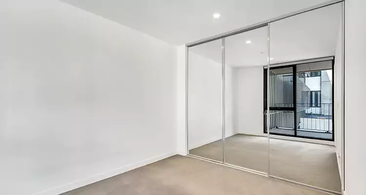 Why Homeowners Choose Us for Sliding Mirror Door Replacement in Vallejo, CA